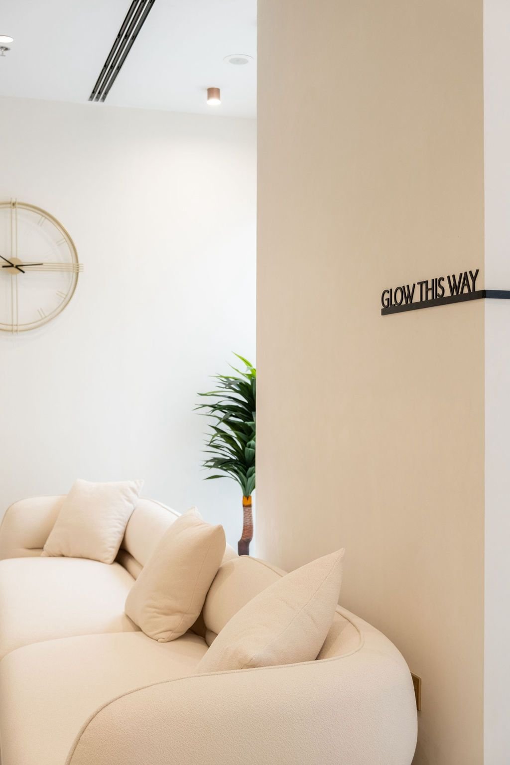 Clinica Ramita waiting lounge